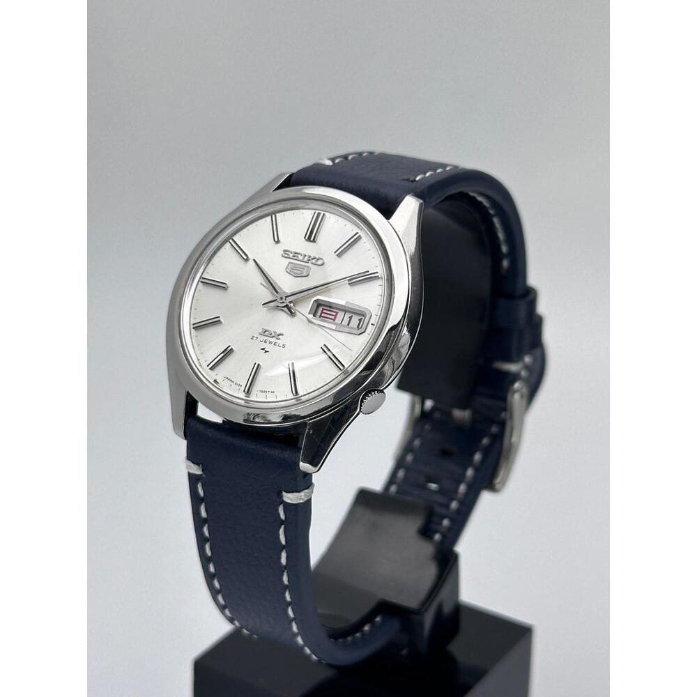 SOLD 36mm 1967 Vintage Seiko 5 DX Automatic 5139 7020 E S Watches